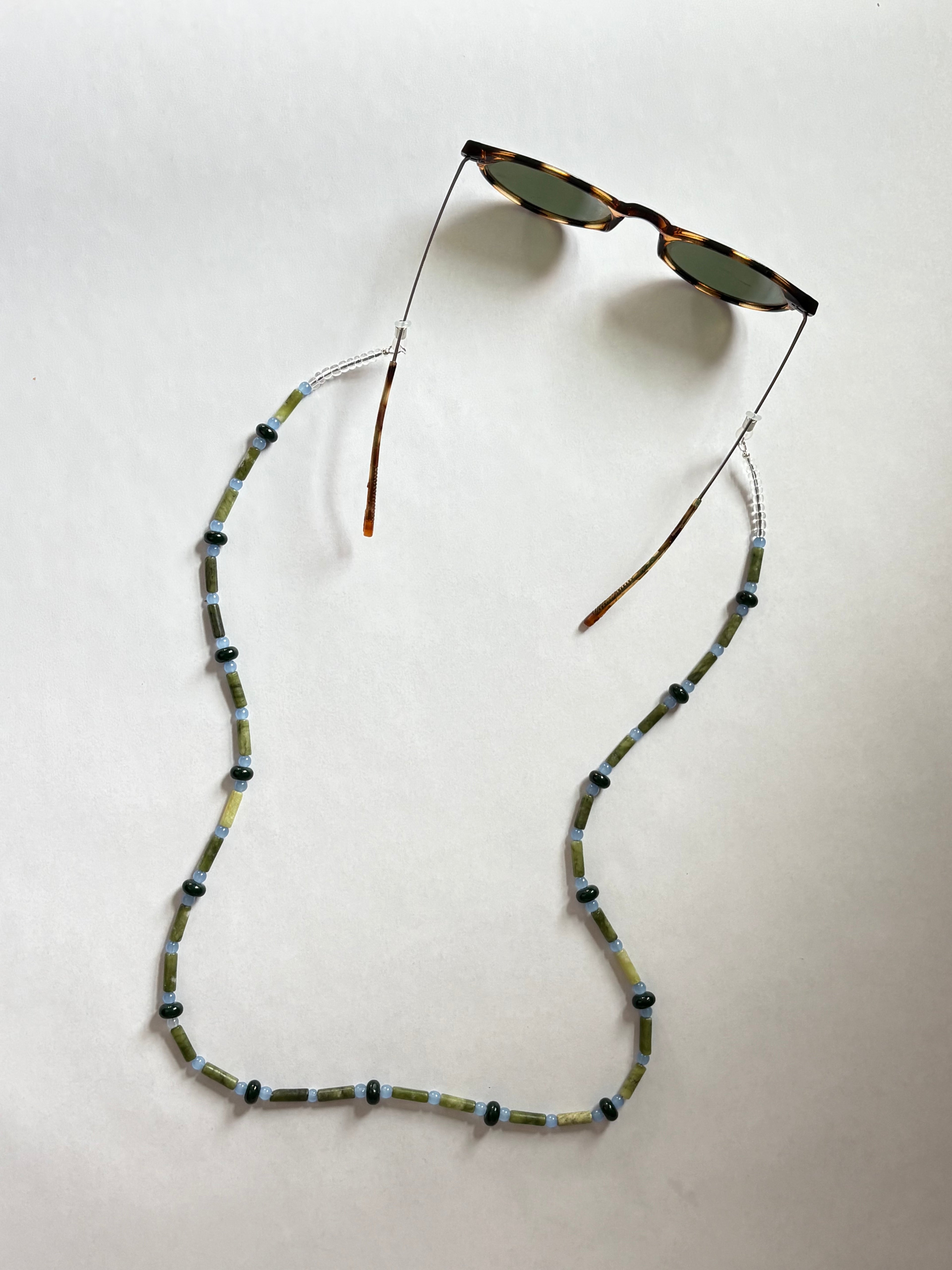 Periwinkle Blossom Glasses Chain