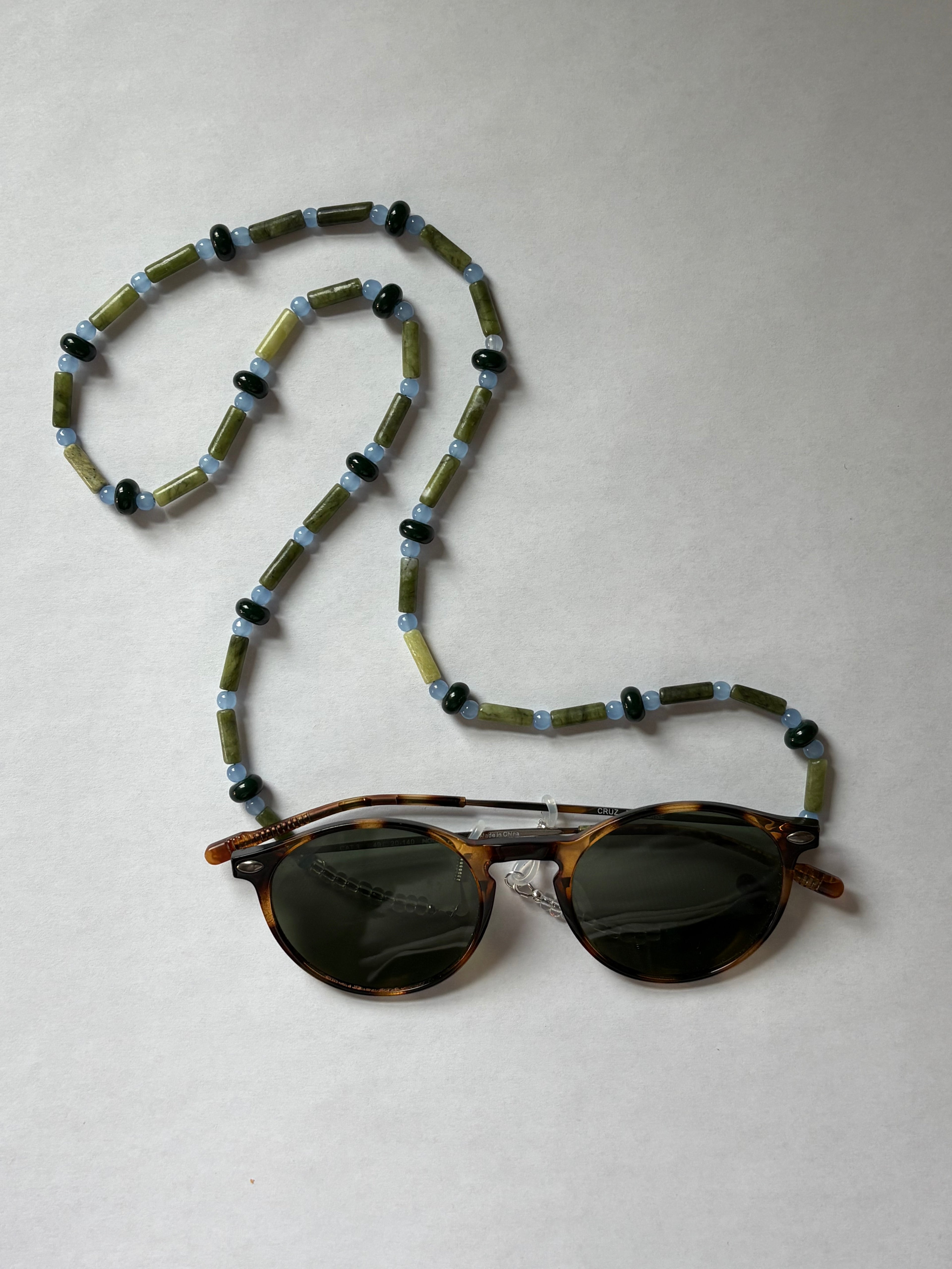 Periwinkle Blossom Glasses Chain